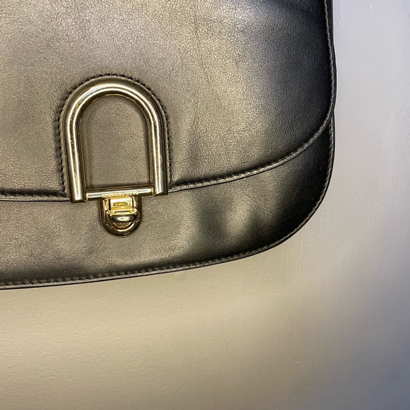 Michael Kors Purse - Picture 2 of 4